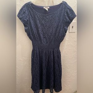 Plus size navy dress.